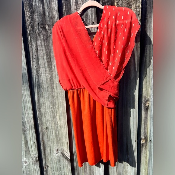 Buttons Brand vibrant orange and gold lined dress. Sheer overlay. Size M. - Picture 4 of 10